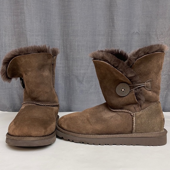 Ugg boots - Picture 1 of 12